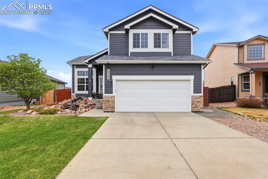 6907 Shimmering Leaf RD, Colorado Springs, CO 80908