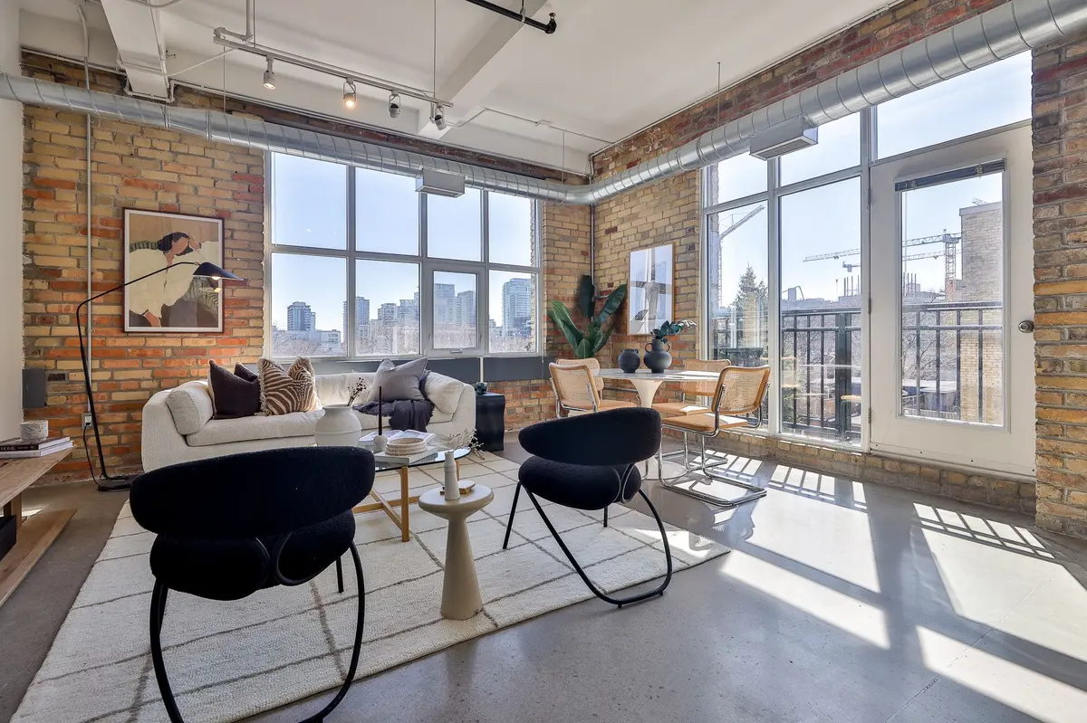 955 Queen ST W #519, Toronto C01, ON M6J 3X5