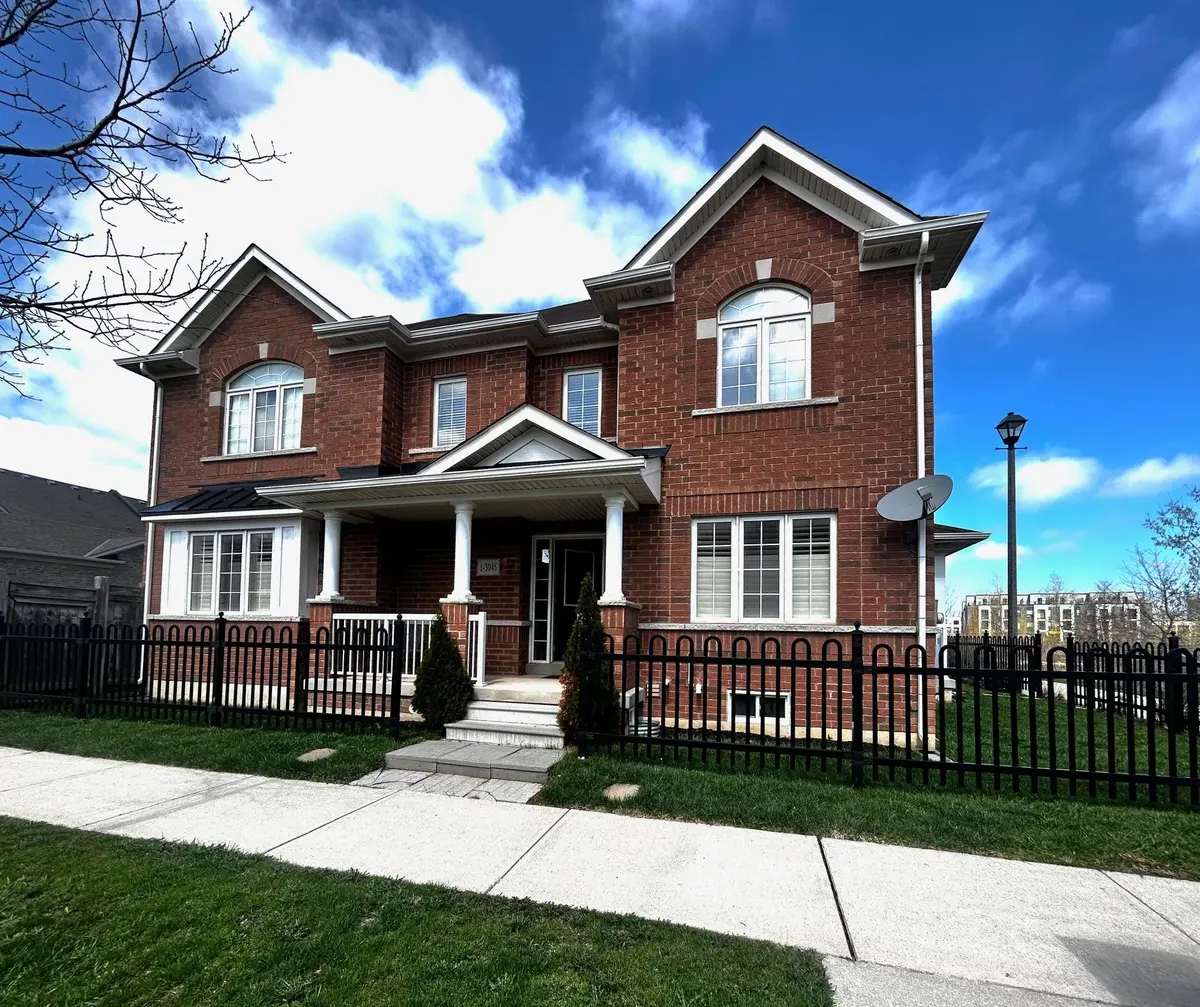 3045 Gladeside AVE #1, Oakville, ON L6M 0R2