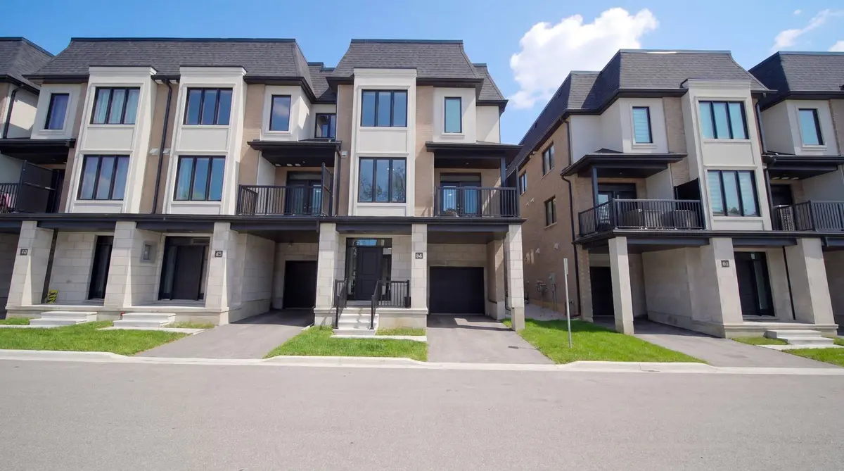 143 Elgin ST #84, Cambridge, ON N1R 0E1