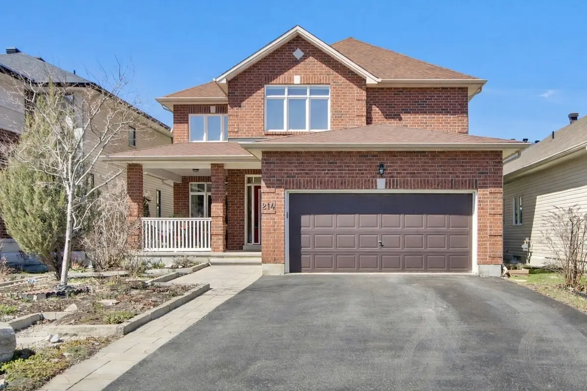 214 Davy ST, Kanata, ON K2M 0H6