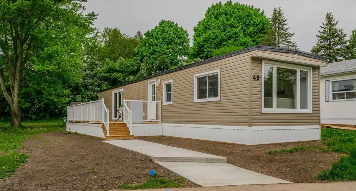 40 Hillside CRES, Hamilton, ON N0B 2J0