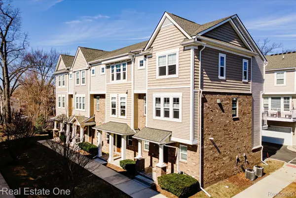 1081 N Sherman DR, Royal Oak Charter Township, MI 48067