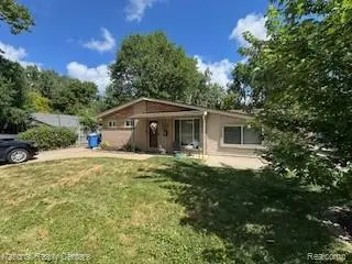 22848 N Brookside DR, Dearborn Heights, MI 48125