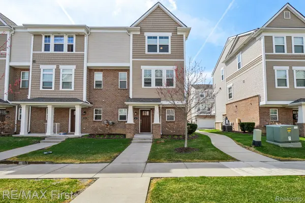 2500 Normandy RD #44, Royal Oak, MI 48073