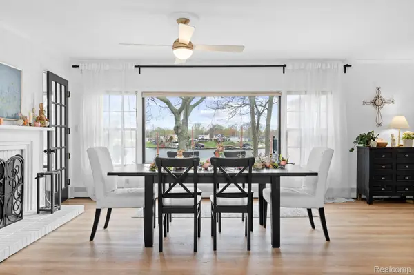 44451 Harmony LN, Van Buren Charter Township, MI 48111