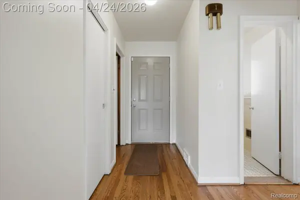 13111 Northfield BLVD, Oak Park, MI 48237