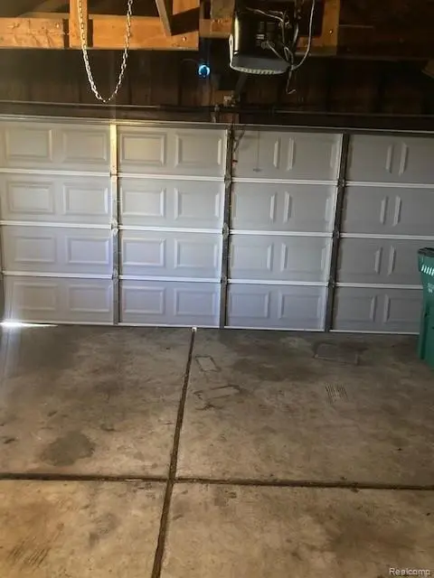 17758 Lincoln AVE, Eastpointe, MI 48021