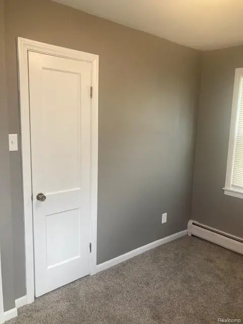 17758 Lincoln AVE, Eastpointe, MI 48021