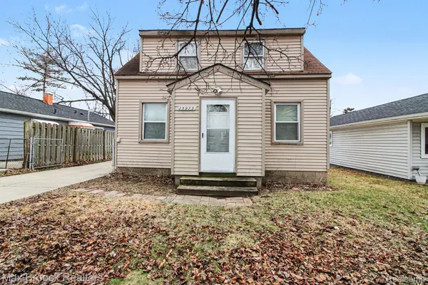 25973 Southwestern HWY, Redford Charter Township, MI 48239