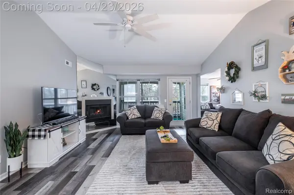 1221 Curzon CT #203, Howell, MI 48843