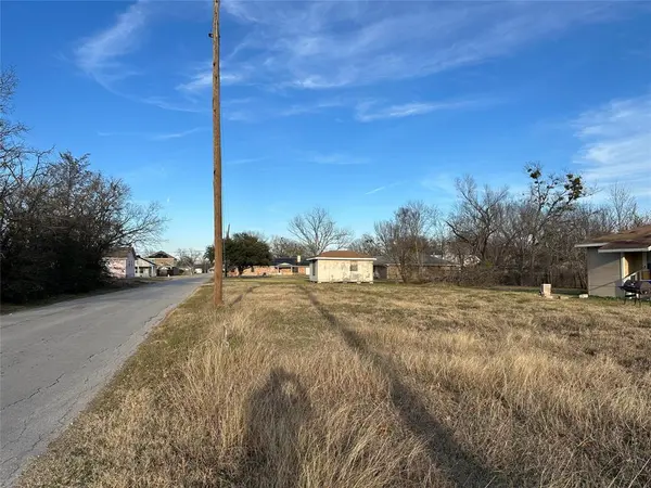 405 College Md Road, Terrell, TX 75160