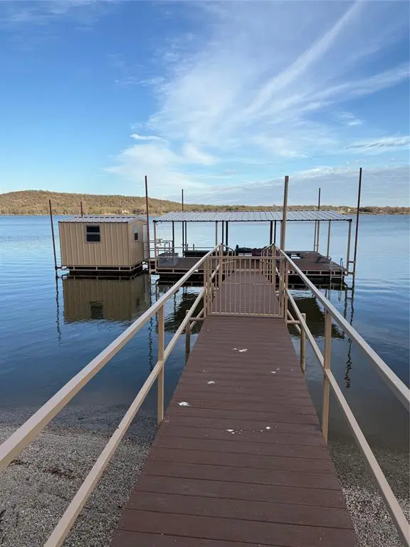 778 Keys Landing, Bowie, TX 76230