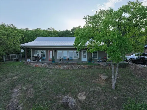 778 Keys Landing, Bowie, TX 76230