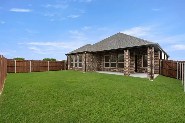 1315 Woodpecker Lane, Mansfield, TX 76063