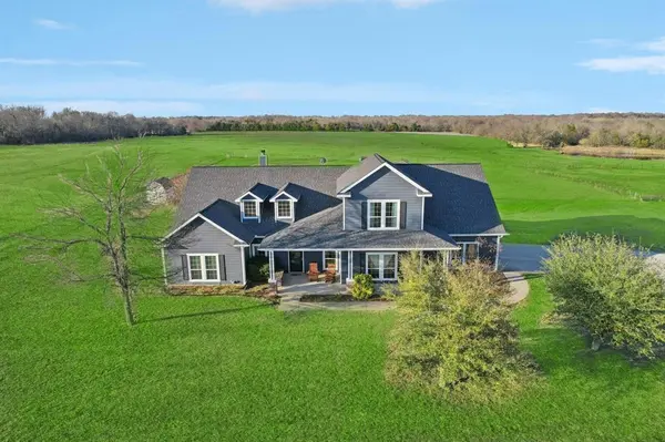 250 County Road 1006, Wolfe City, TX 75496