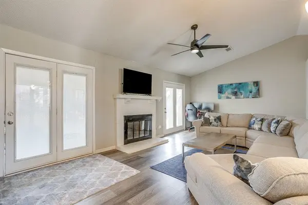 7312 Strawberry Way, Fort Worth, TX 76137