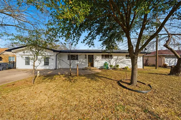 2724 Old Robinson Road, Waco, TX 76706