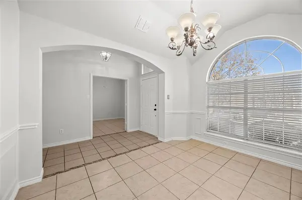 2217 Trickling Creek Drive, Garland, TX 75041