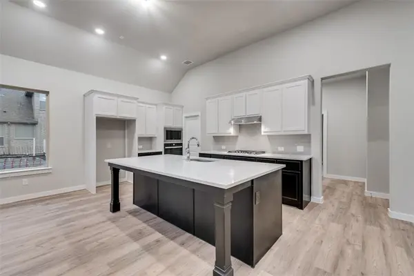 527 Embargo Drive, Fate, TX 75189