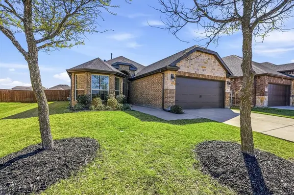 916 Brittany Drive, Anna, TX 75409