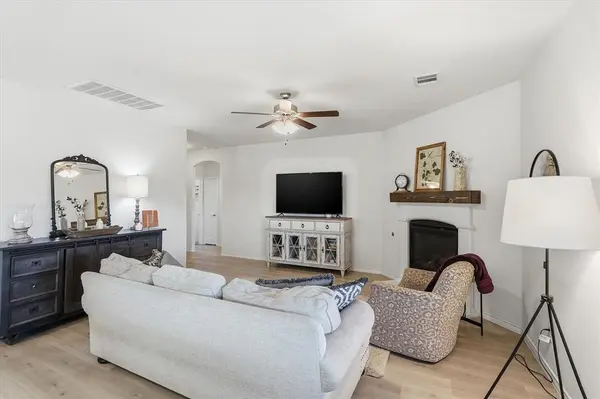 916 Brittany Drive, Anna, TX 75409