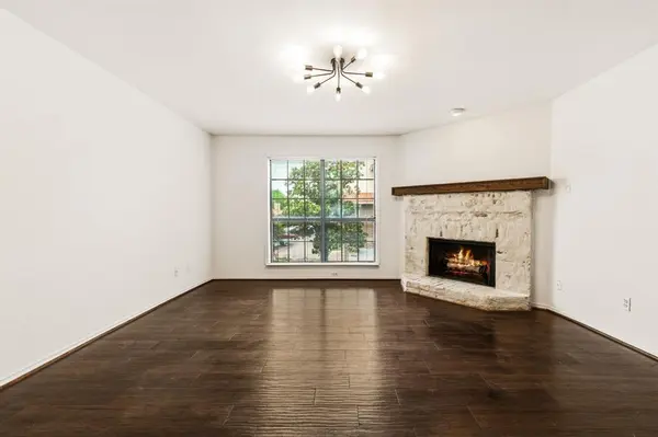 5200 Martel Avenue #18D, Dallas, TX 75206