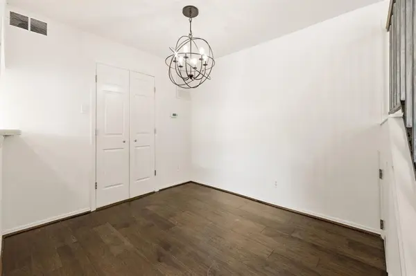 5200 Martel Avenue #18D, Dallas, TX 75206