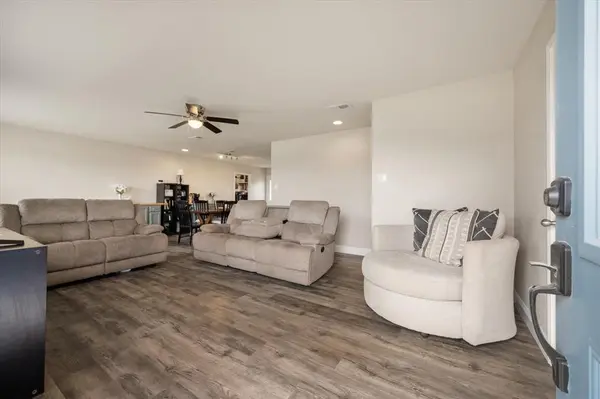 106 Toowoomba Lane, Weatherford, TX 76085