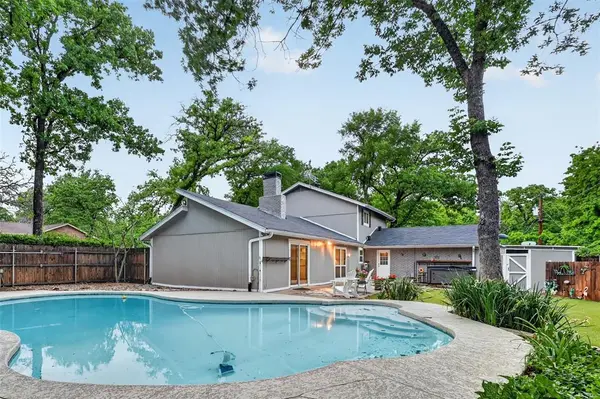 320 Tanglewood Lane, Highland Village, TX 75077