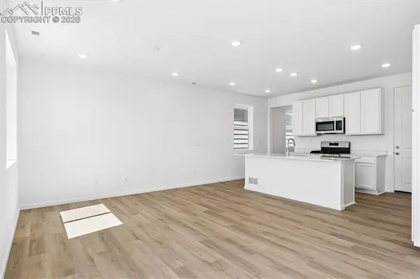 866 Lux PT, Colorado Springs, CO 80915