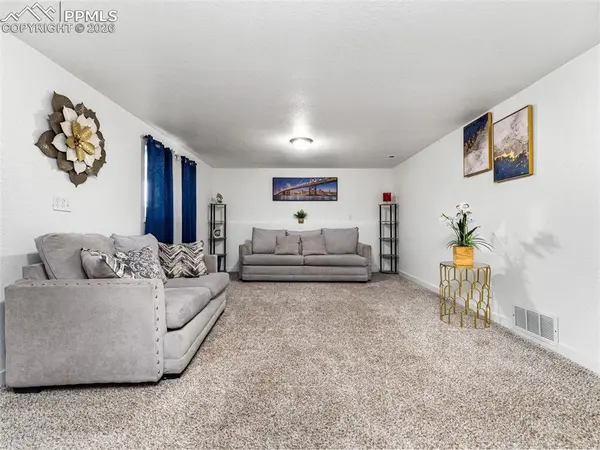 225 Fairfax ST, Colorado Springs, CO 80911