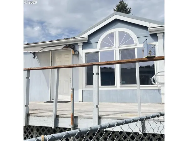 34900 Wendlant Way ##F, Scappoose, OR 97056