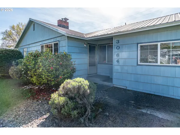 3064 NE PORTER ST, Roseburg, OR 97470