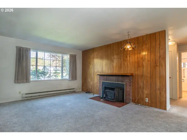 3064 NE PORTER ST, Roseburg, OR 97470