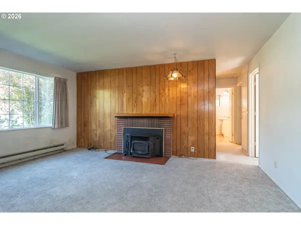 3064 NE PORTER ST, Roseburg, OR 97470