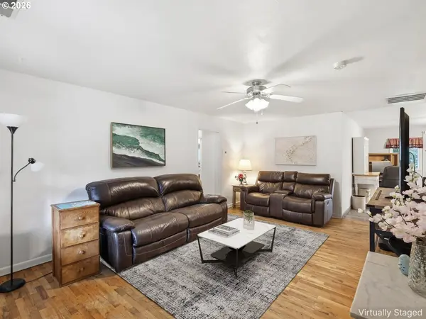 1140 MICHIGAN AVE, Coos Bay, OR 97420