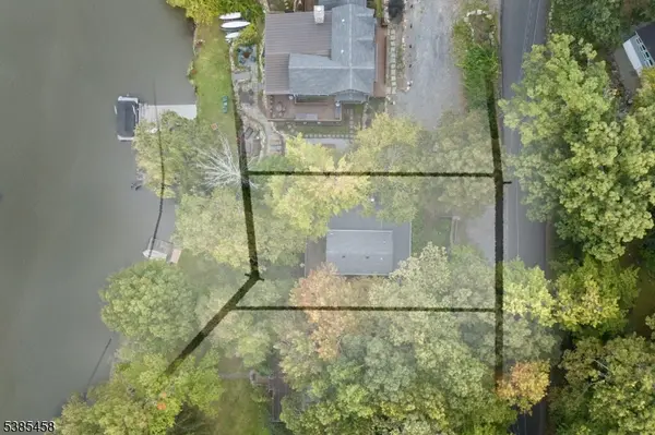 2006 Lakeside Dr, Vernon Twp., NJ 07422