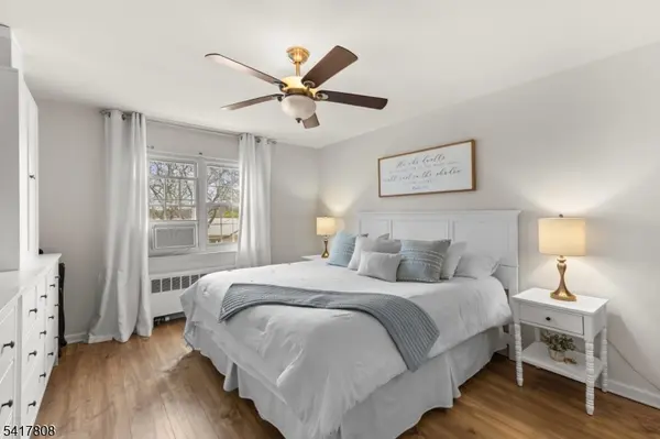 9 Wedgewood Drive, Unit 93 #93, Verona Twp., NJ 07044