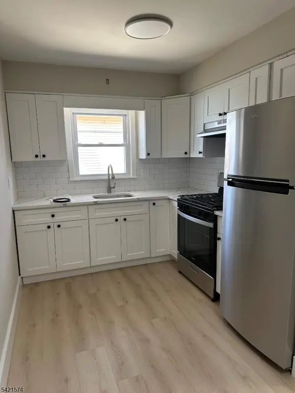 78-80 Burnett Ave #80B, Maplewood Twp., NJ 07040