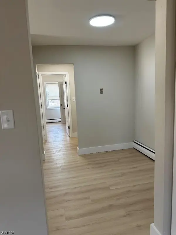 78-80 Burnett Ave #80B, Maplewood Twp., NJ 07040