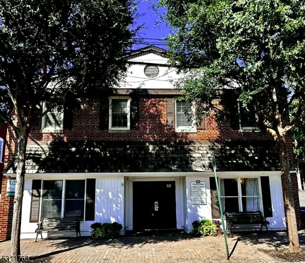 10 Fairmount Ave, Chatham Boro, NJ 07928