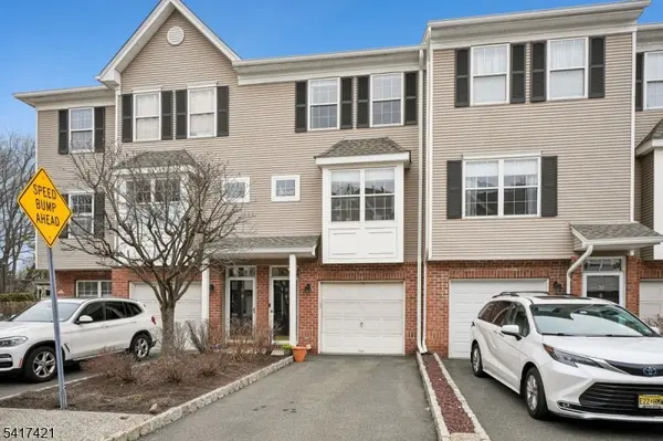 55 Greenbrook Dr #55, Bloomfield Twp., NJ 07003