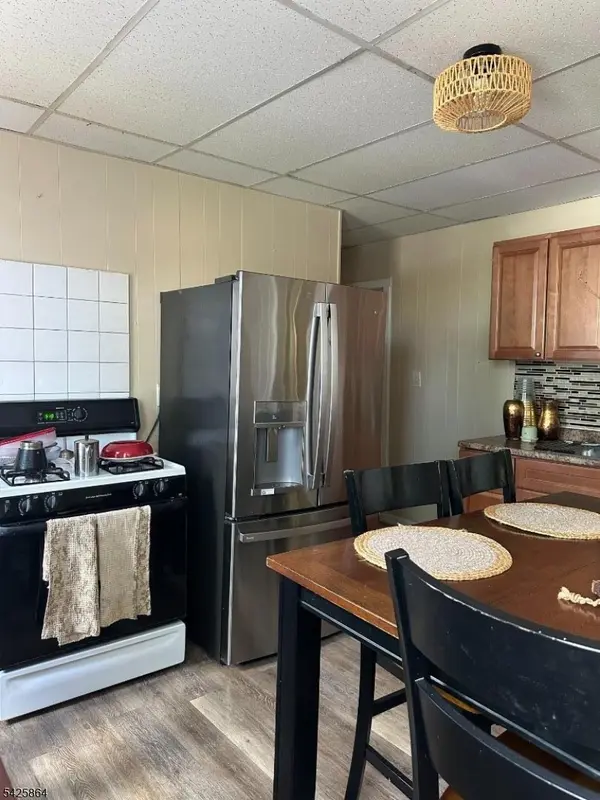 520 E 24Th St #3, Paterson City, NJ 07514