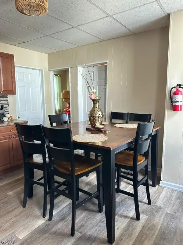 520 E 24Th St #3, Paterson City, NJ 07514