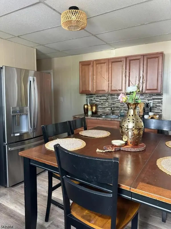 520 E 24Th St #3, Paterson City, NJ 07514