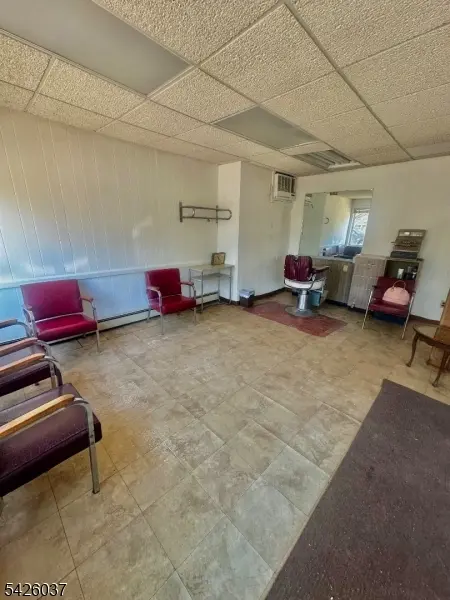 120 Newark Pompton Tpke, Pequannock Twp., NJ 07440