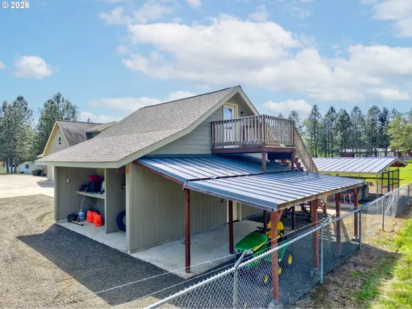 300 MATTIE K LN, Roseburg, OR 97471