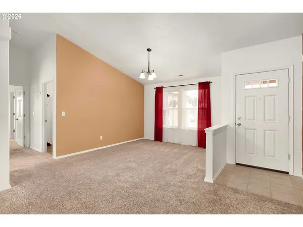 176 OTHELLO AVE, Roseburg, OR 97471