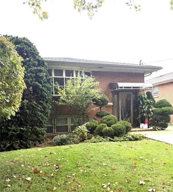 482 Steuben ST, Staten  Island, NY 10305